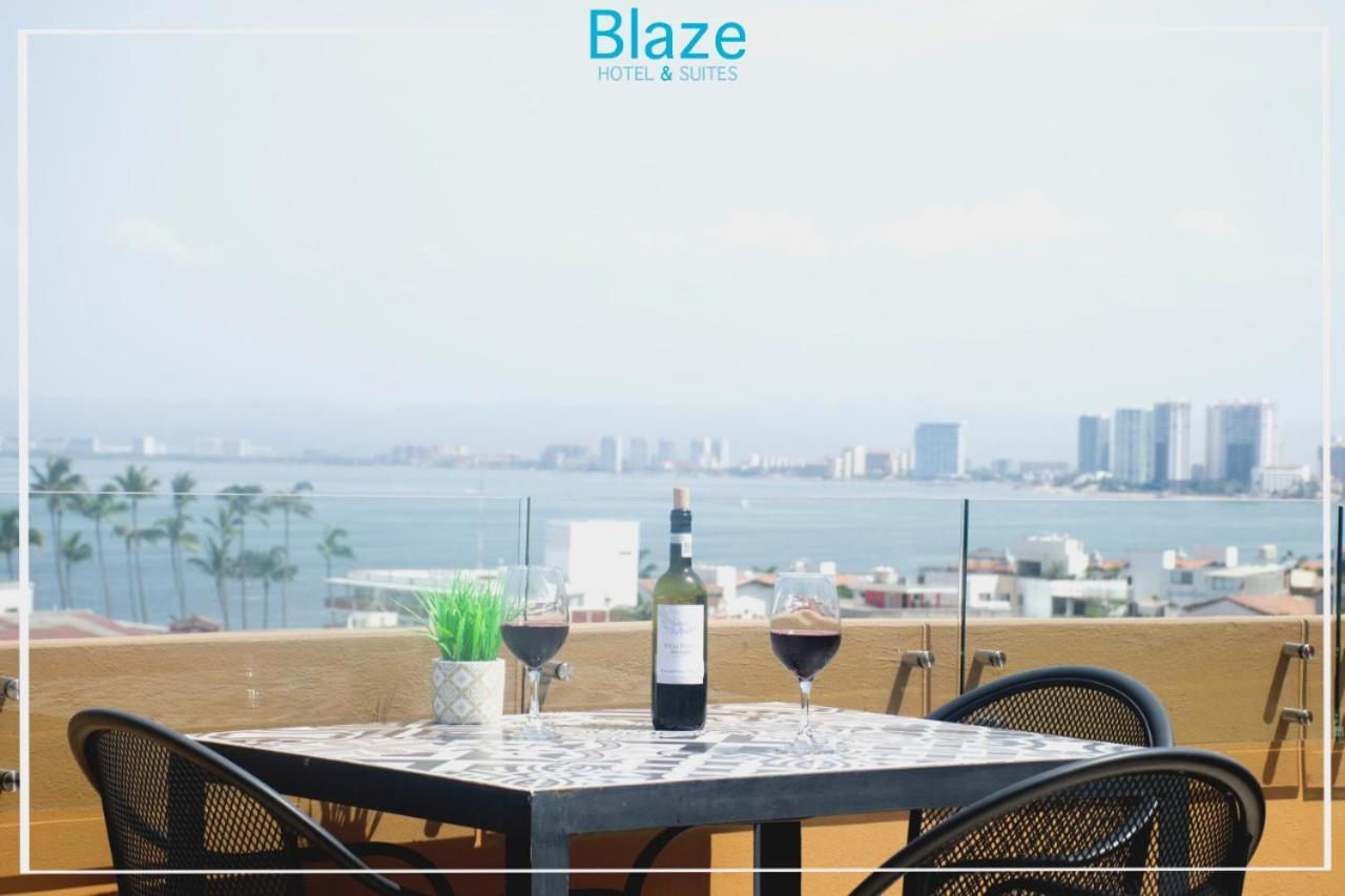 BLAZE Hotel&Suites Puerto Vallarta Esterno foto