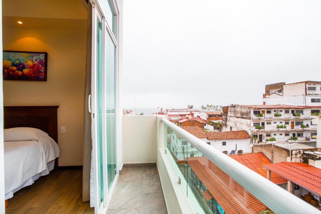 BLAZE Hotel&Suites Puerto Vallarta Esterno foto