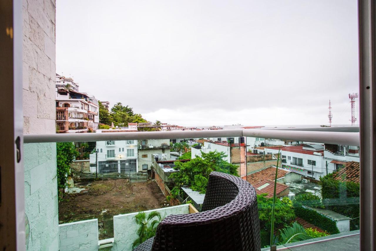 BLAZE Hotel&Suites Puerto Vallarta Esterno foto